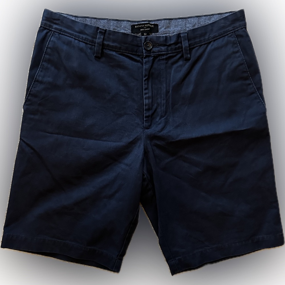 Banana Republic Aidan Short Size 32